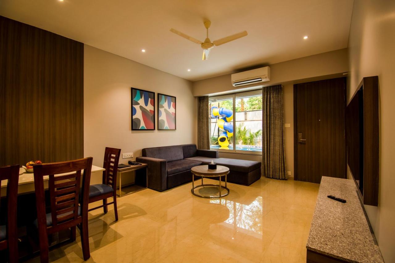 Meritas Aura Resort Lonavala Extérieur photo