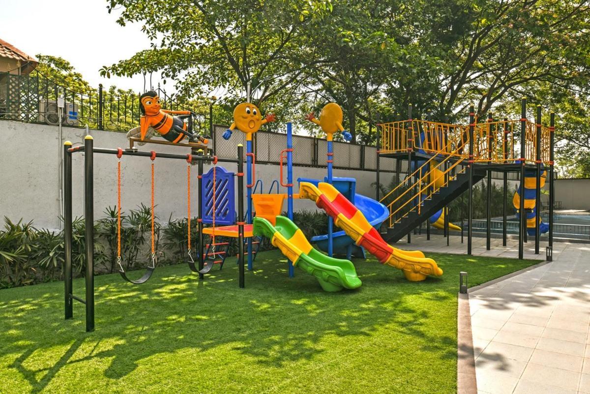 Meritas Aura Resort Lonavala Extérieur photo