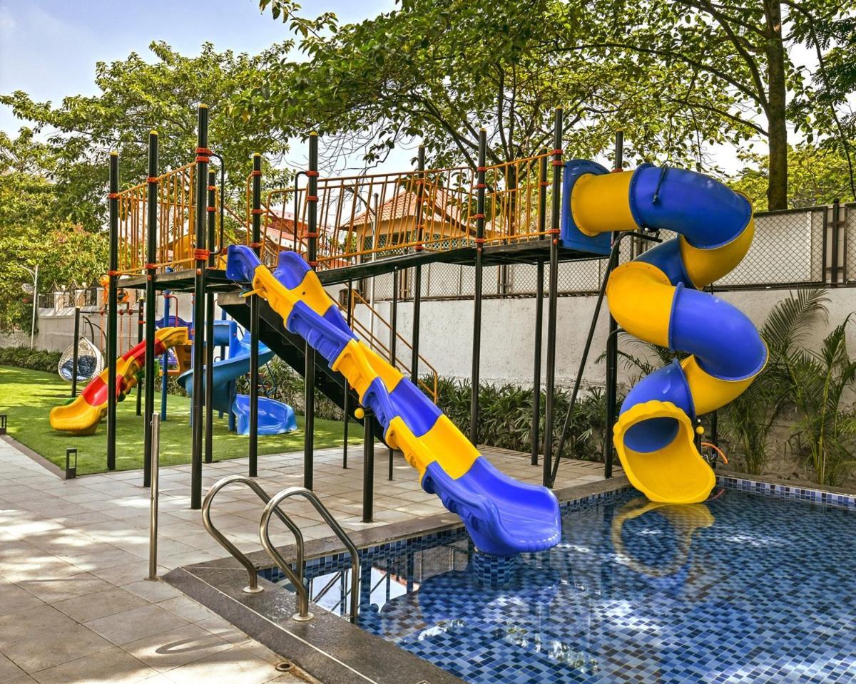 Meritas Aura Resort Lonavala Extérieur photo
